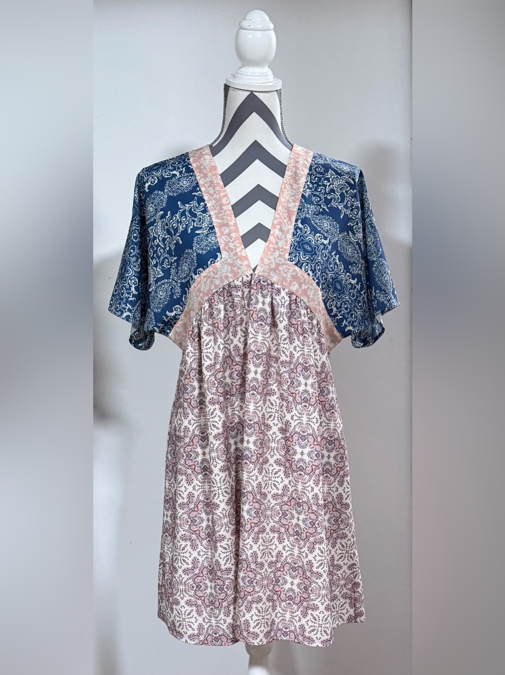 Jolt Women’s Paisley Color Block Bohemian Babydoll Tunic Mini Dress Size Medium